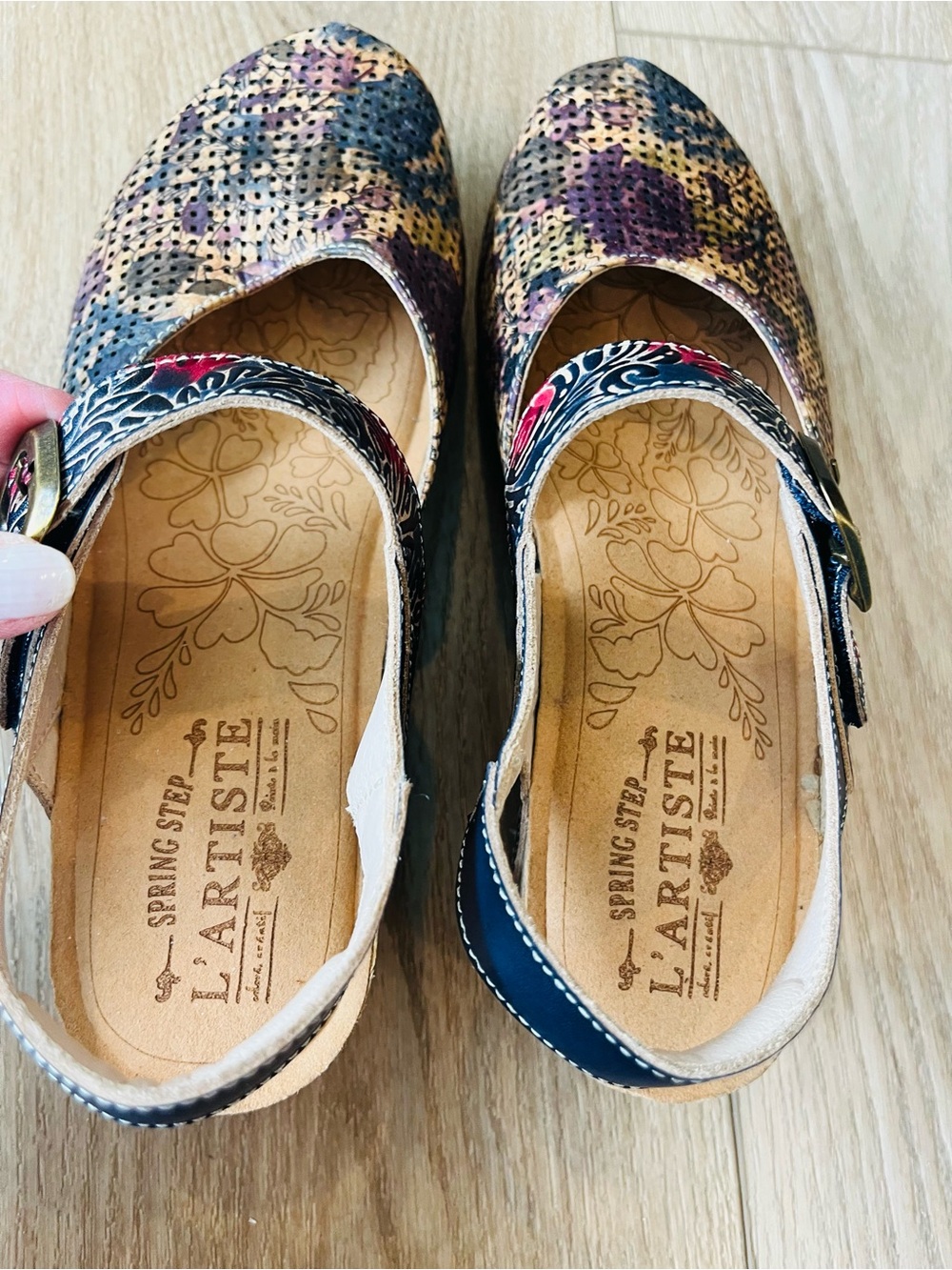 L’Artiste by Spring Step Koraline Sandals - Picture 3 of 8